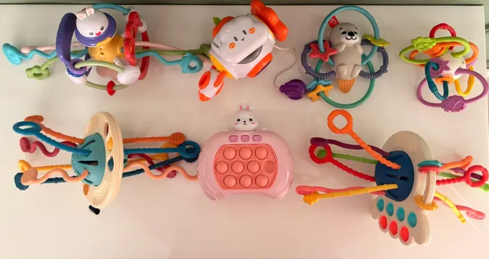 KIT DE 13 BRINQUEDOS MONTESSORIANOS