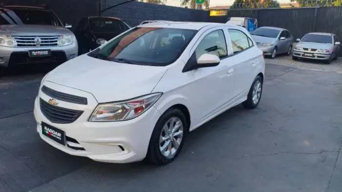 Chevrolet Onix JOY Hatch 1.0 8V Flex Mec. 4P 2018