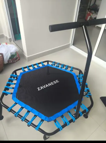 Trampolim sem mola (grande e não faz barulho)