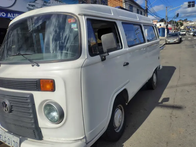 Volkswagen Kombi Standard 1.4 MI Total Flex 8V 2012