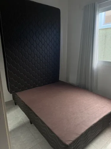 Cama Box Casal Ortobom + Cabeceira Estofada Preta | Excelente Estado