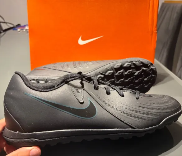 Chuteira Nike Phantom GX II Club Society