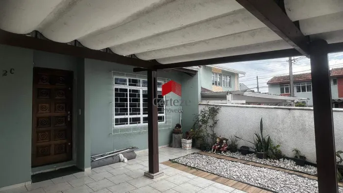 Casa com 100m² 3 quartos, à venda, no bairro Hauer em Curitiba