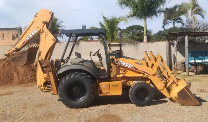 Retroescavadeira Case 580 2016