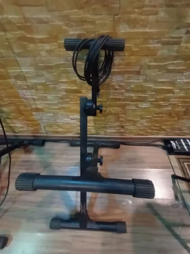 Suporte de chão Ibox para cubo