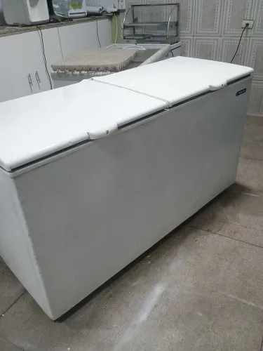 Freezer metalfrio 550 litros