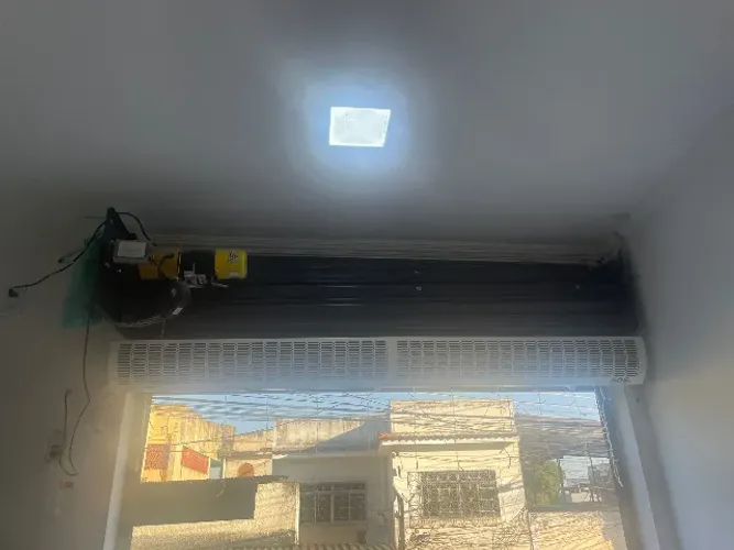 Cortina de Ar EOS 200cm com Controle Remoto - 220v