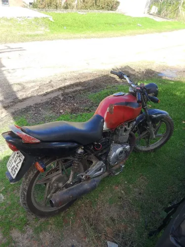 Suzuki yes 125 de leilão