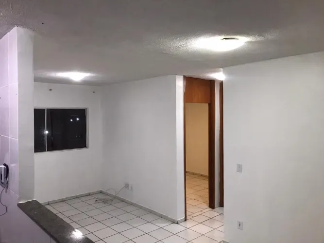 Aluga-se apartamento 2 quartos no Riacho Fundo II
