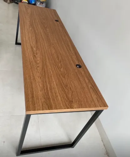 Mesa modelo industrial escritório 2.0x70x75cm