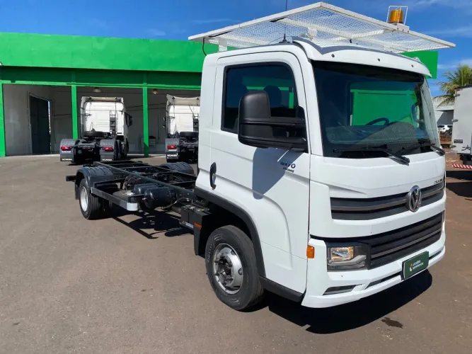 Volkswagen 9.170 2021