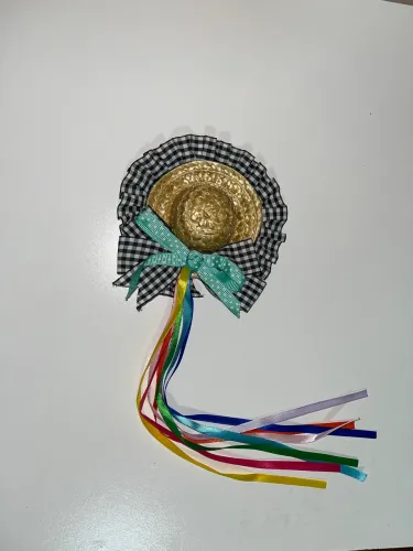 Mini Chapéu Caipira Decorativo com Fitas Coloridas - Carnaval / Festa Junina