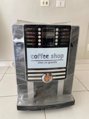 Máquina de Café Expresso Automática Rheavendors Coffee Shop Cino XS Grande