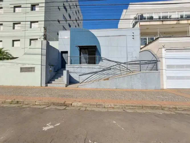 Casa comercial à venda e para alugar no bairro Vila Rehder em Americana/SP