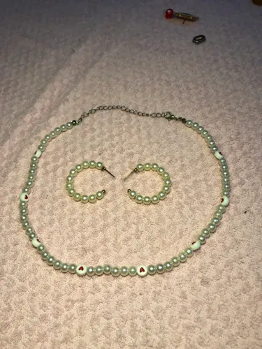 Kit Colar Choker de Pérolas com Corações + Brinco de Argola Pérola
