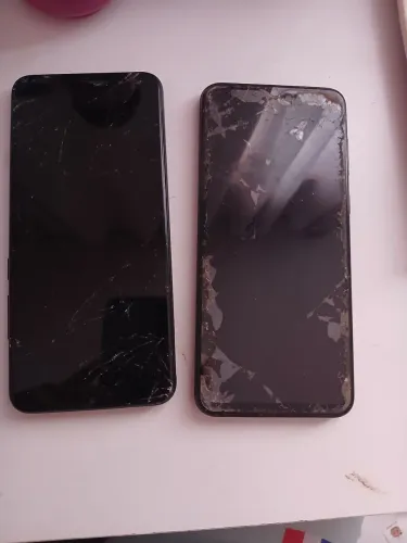 Vendo Dois Celulares Samsung A03 Com display Quebrado