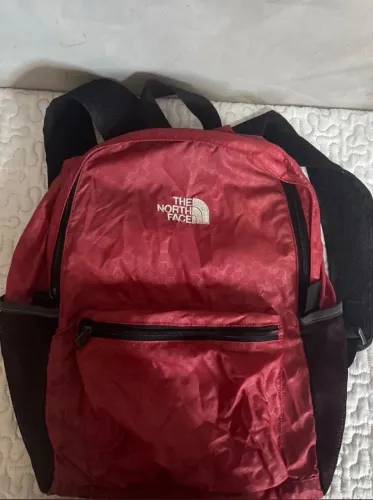mochila the north face flyweight pack vermelha