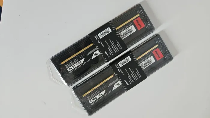 Memória RAM PCYES 16GB (2x8GB) DDR3 1600MHz