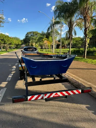 Barco canoa PIRARARA 6 metros 