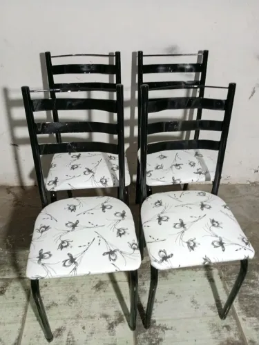 Cadeiras 4 unidade 