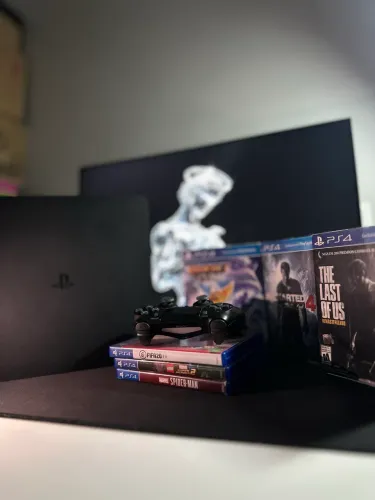PlayStation 4 Slim