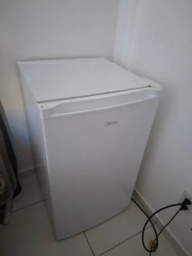 FRIGOBAR MARCA MIDEA 110V 