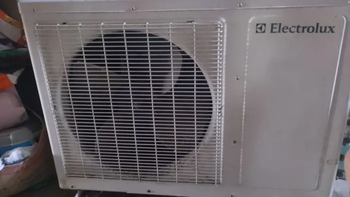 Ar condicionado eletrolux + condensadoras