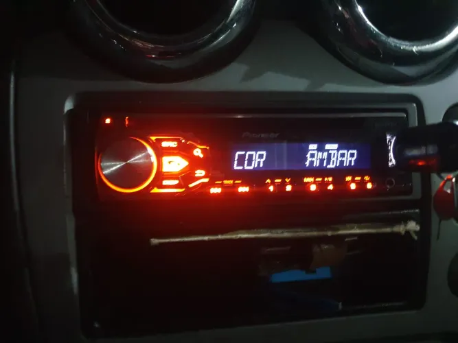 Toca cd pioneer com Bluetooth