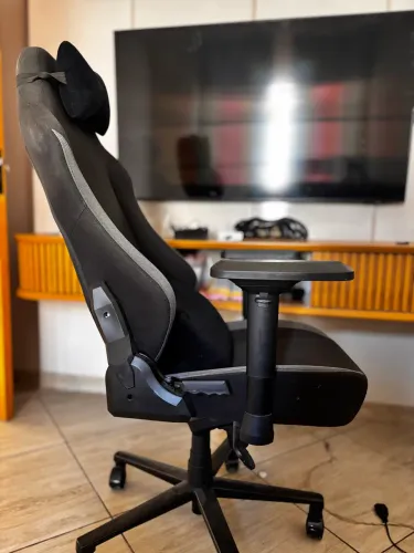 Cadeira gamer Neologitec toda em tecido