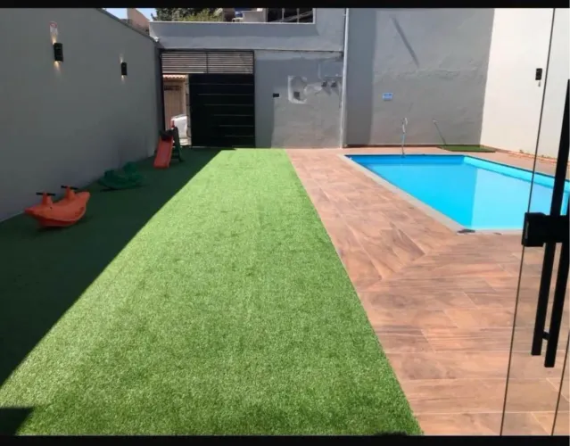 Mega promoção de grama sintética rolo fechado