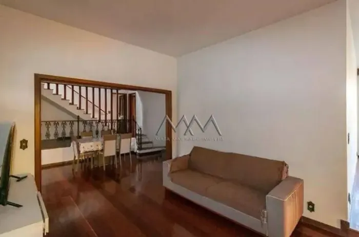 Casa à Venda no Belvedere | 5 Quartos - 365 m²