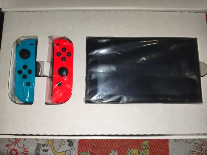 Nintendo Switch V2 - Praticamente novo (Leia a descrição)