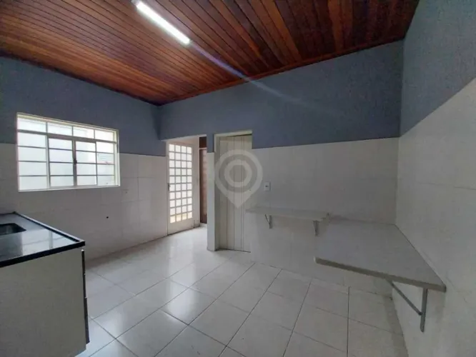 Casa de rua : / Residencial / Centro