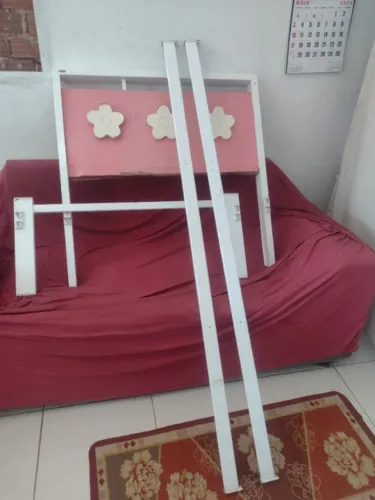 Cama de solteiro tubular