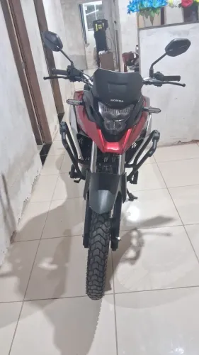 Vendo uma xre 190 nova nova