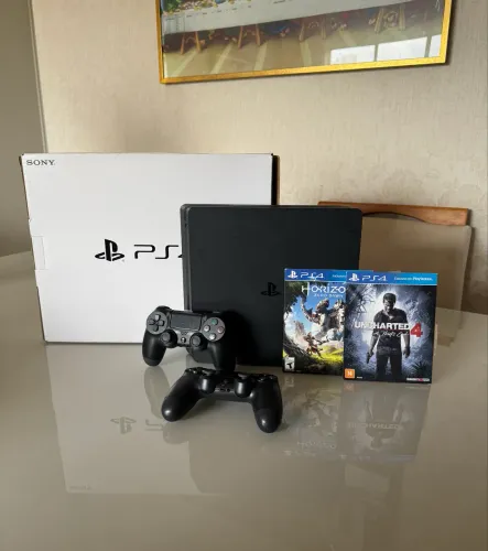 Ps4 Slim com dois controles