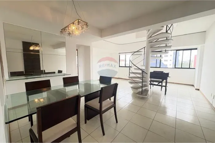 Cobertura para Locação no Costa Azul com 252,58 m², Piscina Privativa e Terraço Gourmet