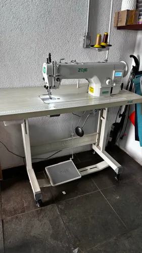 Máquina de Costura Transporte Duplo Eletronica Zoje
