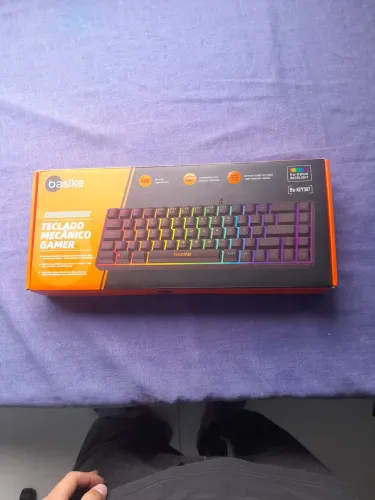 Teclado da Basike, teclado básico pra começar DE MENBRANA