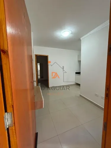 Apartamento para Aluguel na Vila Dom Pedro II com 32m² e 1 dormitório/quarto disponível.