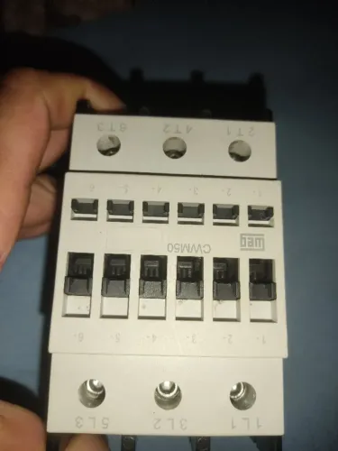 Eletricista 220,00 valor chamar no *
