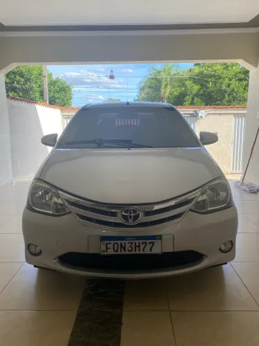 Toyota Etios XLS Sedan 1.5 Flex 16V 4P Mec. 2014