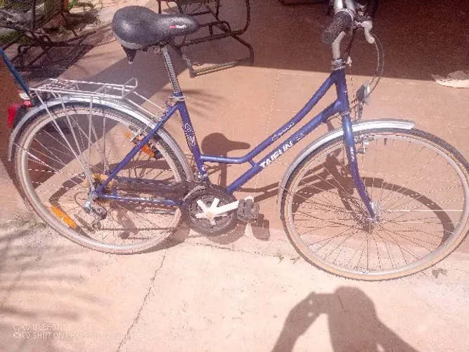 Bicicleta de passeio /cicloturismo/cicloviagem Austríaca Taifun Globe aro 700 100% origin 