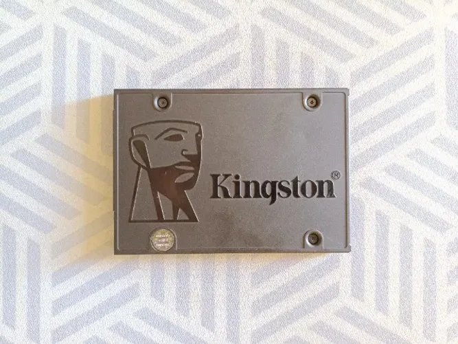 Kingston 240GB