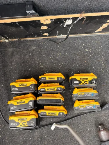 Bateria dewalt 4AH