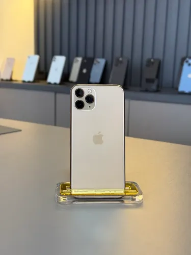 iPhone 11 Pro 128 gigas pequeno ponto preto na tela