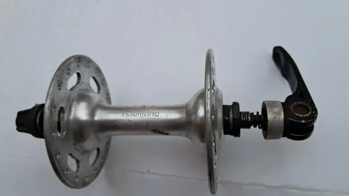 Cubo Shimano dianteiro 8 janelas (36 furos)