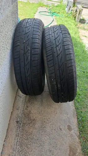 2 Pneus Seminovos - Usados apenas 3 dias