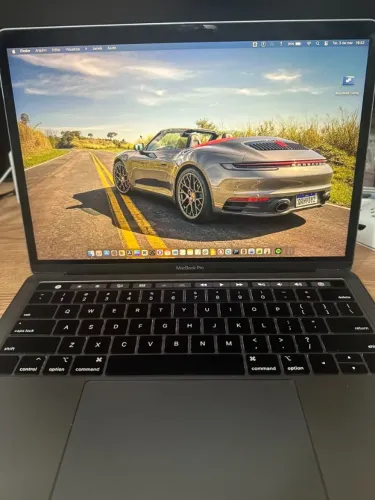 MacBook Pro 2018 13" i5 / 8GB RAM / 512GB SSD - Impecável (Apenas 409 Ciclos)