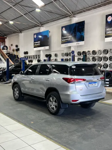 Toyota Hilux SW4 SR 4X2 2.7/ 2.7 Flex 16V Aut. 2017